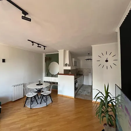 Opium Apartment *